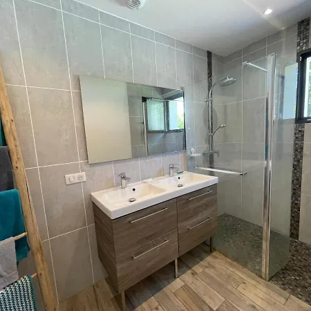 Villa Des Pins Vila *